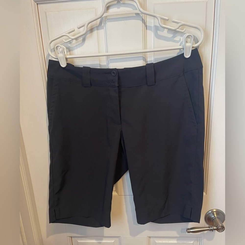 Nike Women's Black Golf Bermudas 8